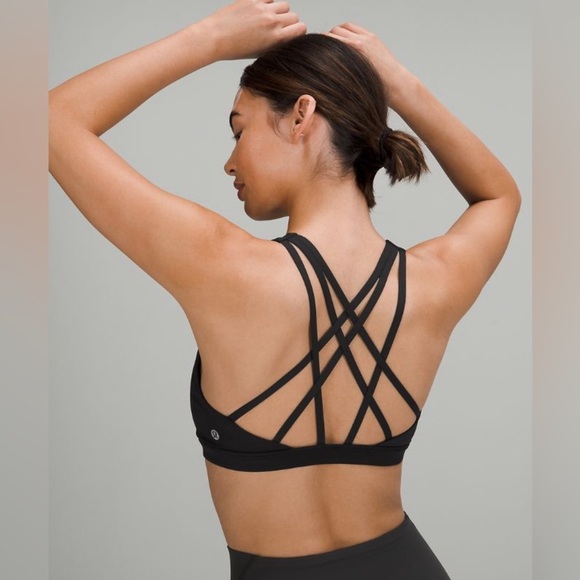 lululemon athletica Other - Lululemon Free to Be Serene Bra size 6 
Black